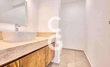 Casa en Venta en Cancun en Residencial Via Cumbres con Excelentes Amenidades