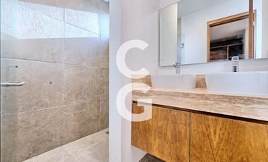 Casa en Venta en Cancun en Residencial Via Cumbres con Excelentes Amenidades