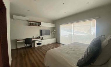 CASA EN VENTA EN JACARANDAS