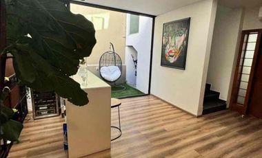 CASA EN VENTA EN JACARANDAS