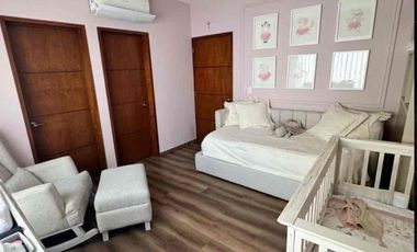 CASA EN VENTA EN JACARANDAS