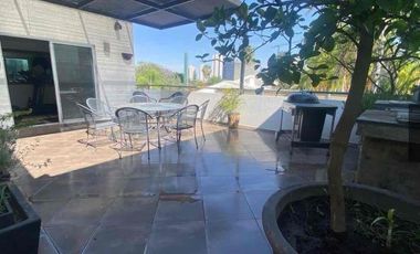 CASA EN VENTA EN JACARANDAS