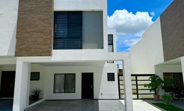 VENDO CASA EN FRACC. RANCHO SANTA MONICA, AGUASCALIENTES CERCA CENTRO COMERCIAL EL DORADO