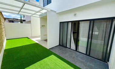 VENDO CASA EN FRACC. RANCHO SANTA MONICA, AGUASCALIENTES CERCA CENTRO COMERCIAL EL DORADO