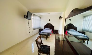 CASA EN RENTA CON 4 HABITACIONES EN VALLE DE LA HACIENDA TOLUCA