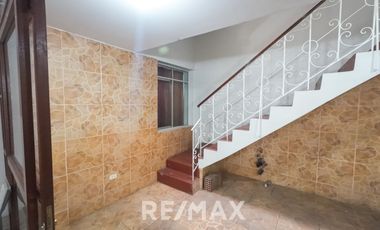 Se Vende Hermosa Casa En San Juan De Lurigancho