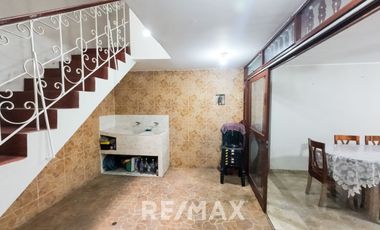 Se Vende Hermosa Casa En San Juan De Lurigancho