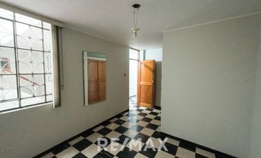 Se Vende Hermosa Casa En San Juan De Lurigancho