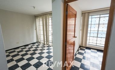 Se Vende Hermosa Casa En San Juan De Lurigancho