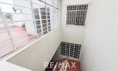 Se Vende Hermosa Casa En San Juan De Lurigancho