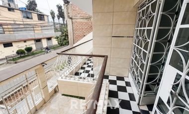 Se Vende Hermosa Casa En San Juan De Lurigancho
