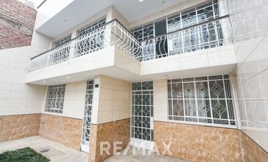 Se Vende Hermosa Casa En San Juan De Lurigancho