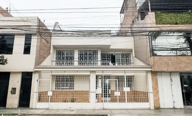 Se Vende Hermosa Casa En San Juan De Lurigancho