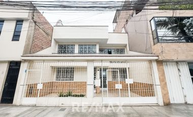 Se Vende Hermosa Casa En San Juan De Lurigancho