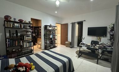 Casa en Venta, Privada Gran Valle Cholul, 3 habitaciones + cuarto de servicio