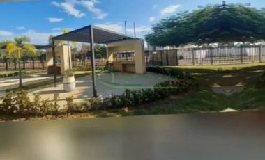 EN RICAURTE - CUNDINAMARCA ARRENDAMOS APARTAMENTO AMOBLADO