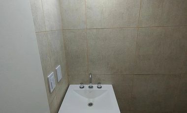 Departamento 2 Ambientes En Torre A, Con Cochera A Estrenar