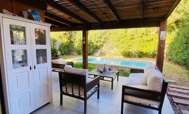 ARRIENDO CASA PROVENZAL CHICUREO NORTE COLEGIO HIGHLAND, CABO DE HORNOS, PUMAHUE