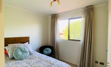 ARRIENDO CASA PROVENZAL CHICUREO NORTE COLEGIO HIGHLAND, CABO DE HORNOS, PUMAHUE