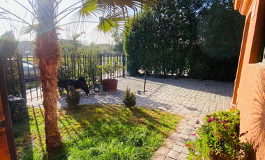 ARRIENDO CASA PROVENZAL CHICUREO NORTE COLEGIO HIGHLAND, CABO DE HORNOS, PUMAHUE