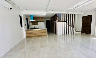 194 sqm Brand New House in Greenfield City, Sta. Rosa Laguna