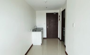 1 Bedroom with Balcony 24SQM Siena Towers Condominium in Marikina City