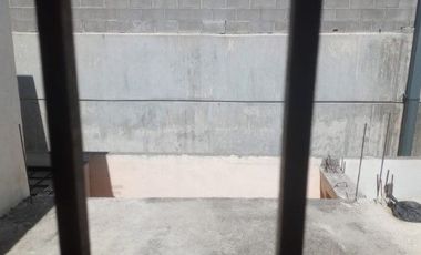LINDA CASA EN VENTA PARA TI QUE QUIERES EN SANTA CATARINA, 2 PLANTAS, 2 RECÁMARASCOCINA INTEGRAL,MPATIO, ESTACIONAMIENTO