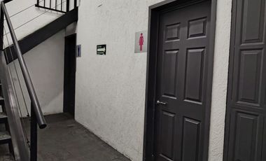 Local en renta. Metepec, Edo. Mex. Plaza Portal del Sol.