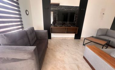 RENTA DE CASA AMUEBLADA  EN LOMBARDIA CASA CLUB CON ALBERCA