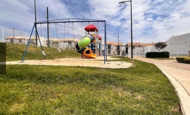 RENTA DE CASA AMUEBLADA  EN LOMBARDIA CASA CLUB CON ALBERCA