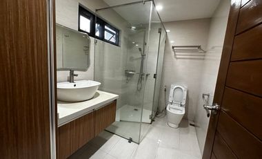 Nice Townhouse for Sale in One Seventy Place, Brgy. Lucia, San Juan City