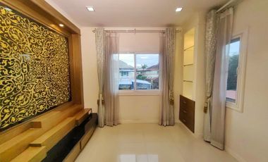 ขายถูก บ้านเดี่ยวติดถนนใหญ่ ขนาด 58.5 ตรว. เค.ซี. พาร์ควิลล์ 3 (K.C. PARKVILLE 3)