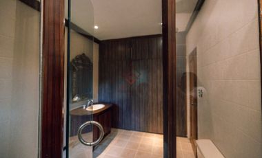 FOR SALE/RENT Corner 4BR House with Pool in Ayala Alabang Village, Muntinlupa - RH154