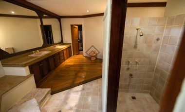 FOR SALE/RENT Corner 4BR House with Pool in Ayala Alabang Village, Muntinlupa - RH154