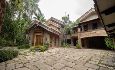 FOR SALE/RENT Corner 4BR House with Pool in Ayala Alabang Village, Muntinlupa - RH154