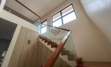 FOR SALE Modern 3-Storey House with Pool in Ayala Alabang Village, Muntinlupa - SH128