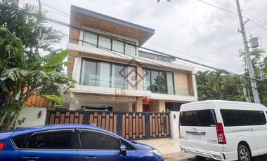 FOR SALE Modern 3-Storey House with Pool in Ayala Alabang Village, Muntinlupa - SH128