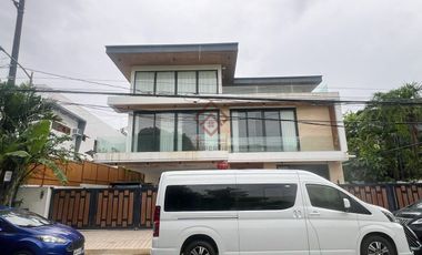 FOR SALE Modern 3-Storey House with Pool in Ayala Alabang Village, Muntinlupa - SH128
