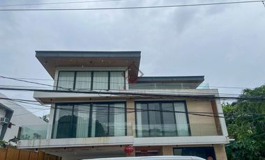 FOR SALE Modern 3-Storey House with Pool in Ayala Alabang Village, Muntinlupa - SH128