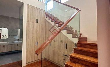 FOR SALE Modern 3-Storey House with Pool in Ayala Alabang Village, Muntinlupa - SH128