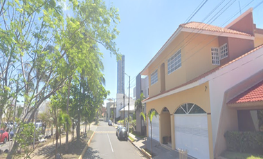 CASA EN VENTA UBICADA EN , BLVR DEL MAR , COSTA DE ORO , VERACRUZ