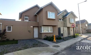 Sin Comisión, Casa en nuevo condominio en Valle Grande