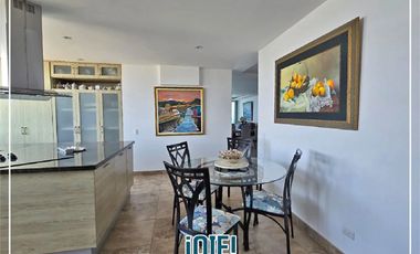 Dpto Frente Al Mar, Espacioso y Ubicacion Perfecta en Manta