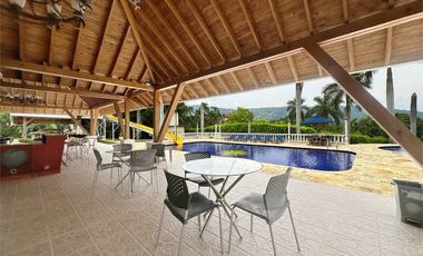 ALQUILER DE FINCA LA ESTRELLA INF AL3244022598 EN PIEDECUESTA.