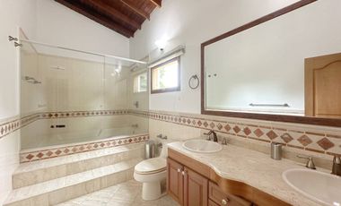 ALQUILER DE FINCA LA ESTRELLA INF AL3244022598 EN PIEDECUESTA.