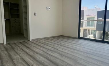 VENTA CASA BOSQUES DE SAN ISIDRO, COTO MAESTRANZA EN ZAPOPAN; JALISCO.