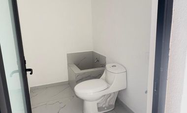 VENTA CASA BOSQUES DE SAN ISIDRO, COTO MAESTRANZA EN ZAPOPAN; JALISCO.