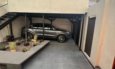 CASA FAMILIAR EN SECTOR CENTRO SUR