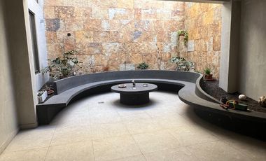 CASA FAMILIAR EN SECTOR CENTRO SUR