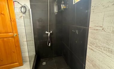 CASA FAMILIAR EN SECTOR CENTRO SUR